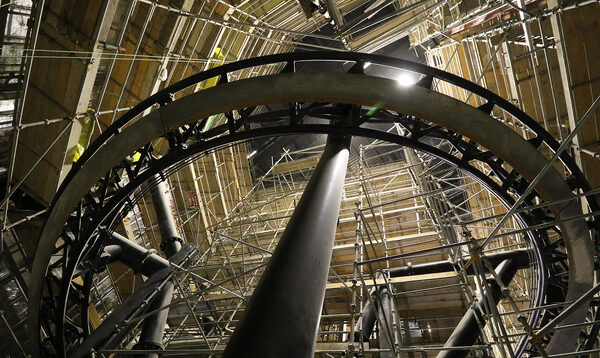 large scaffolding contractor